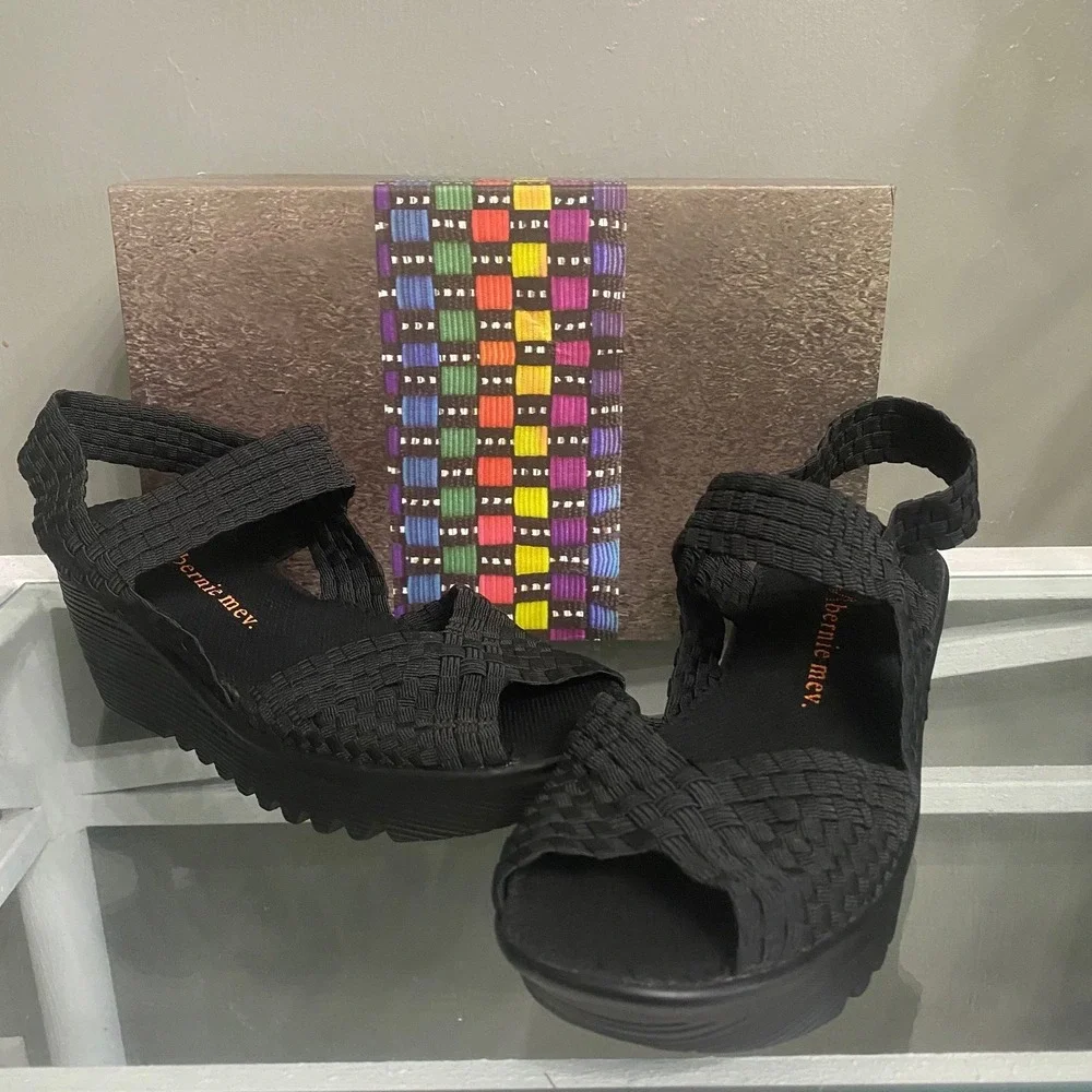 Bernie Mev Fame Black Woven Elastic Platform Wedge Sandals Women 7